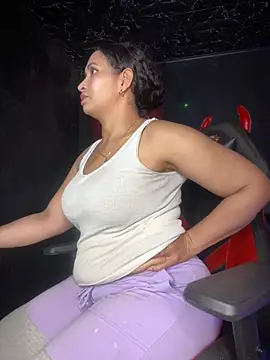 Carola-Ross online show from 02/24/25, 06:27