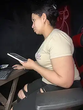 Carola-Ross online show from 03/21/25, 02:28