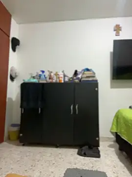 Carola-Ross online show from 10/26/25, 04:57