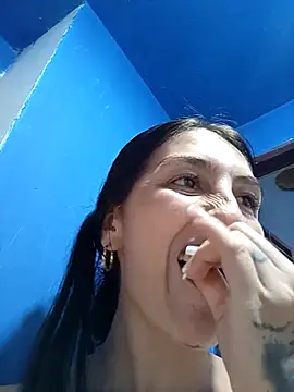 single mother indecent online show from 11/03/25, 04:41