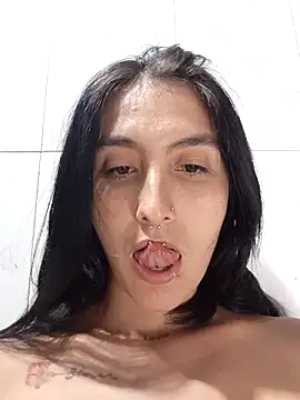 single mother indecent online show from 12/04/25, 01:15