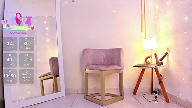 Snapshot of Emylyjonhs chatting on 11/19/25, 11:49 Emylyjonhs online show from 11/19/25, 11:49