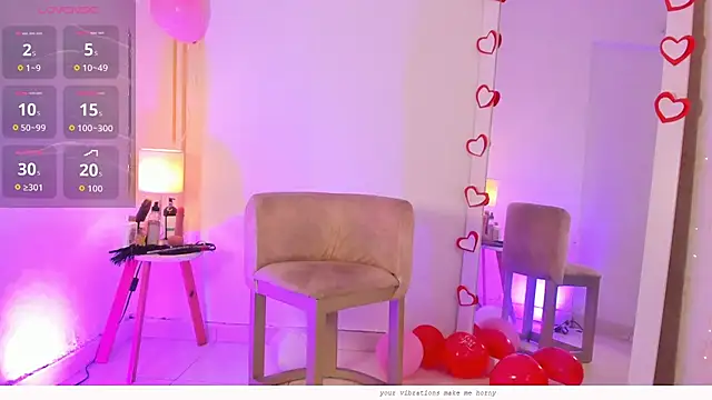 Snapshot of Emylyjonhs chatting on 02/20/26, 12:07 Emylyjonhs online show from 02/20/26, 12:07