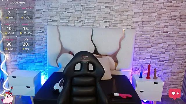 Issa tay1 online show from 10/17/25, 07:27