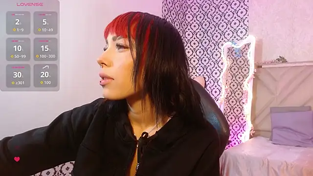 Issa tay1 online show from 06/04/26, 03:12