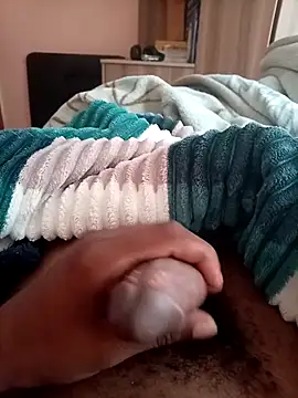 Snapshot of Cumboy2567 chatting on 12/14/25, 06:52 Cumboy2567 online show from 12/14/25, 06:52