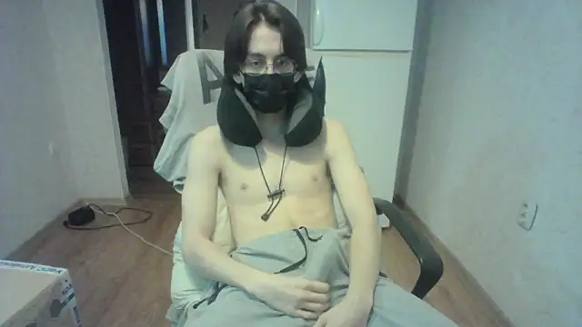 that handsome boy online show from 02/18/25, 06:26