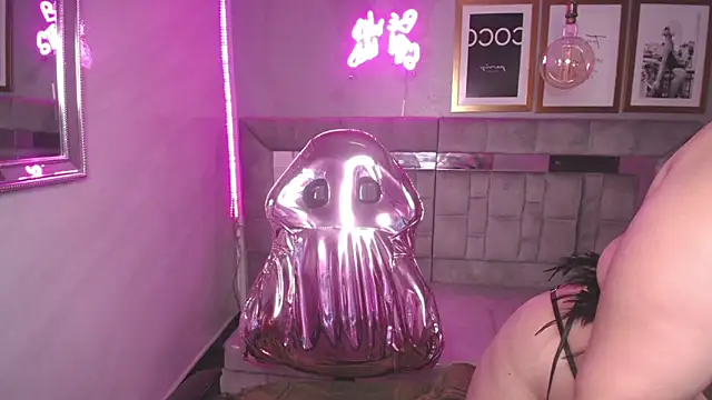 Snapshot of Bily_Takure_v chatting on 02/11/25, 03:18 Bily Takure v online show from 02/11/25, 03:18