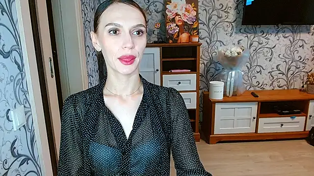 Lady Sunshine  online show from 10/18/25, 06:16