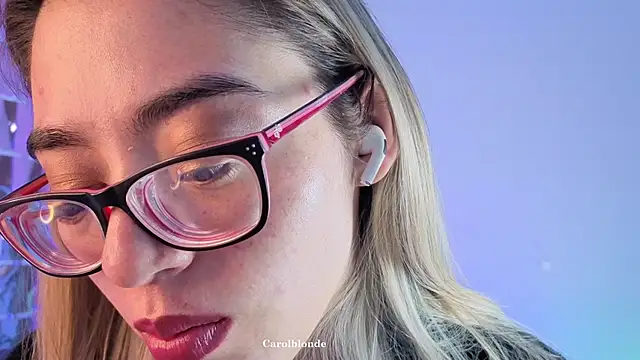 Carolblonde online show from 12/15/25, 02:05