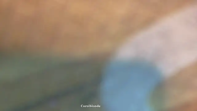 Snapshot of Carolblonde chatting on 04/20/26, 12:24 Carolblonde online show from 04/20/26, 12:24