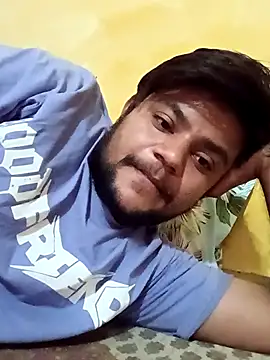 Snapshot of ThrillerBoydsak chatting on 03/10/25, 10:37 ThrillerBoydsak online show from 03/10/25, 10:37