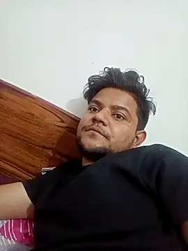 Snapshot of ThrillerBoydsak chatting on 10/17/25, 09:34 ThrillerBoydsak online show from 10/17/25, 09:34