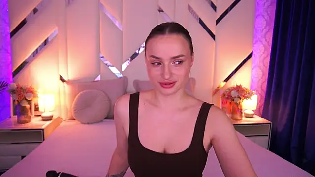 LindsieGreyy online show from 04/09/26, 06:13