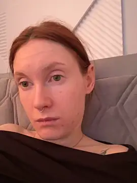 Snapshot of JoYung chatting on 03/23/25, 04:49 JoYung online show from 03/23/25, 04:49