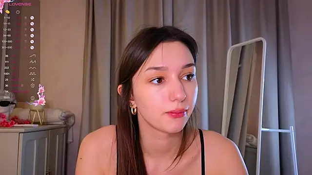 ColleenCox online show from 03/21/25, 08:40