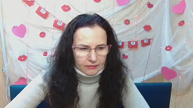 Snapshot of Miroslava_Happi chatting on 02/14/25, 06:12 Miroslava Happi online show from 02/14/25, 06:12