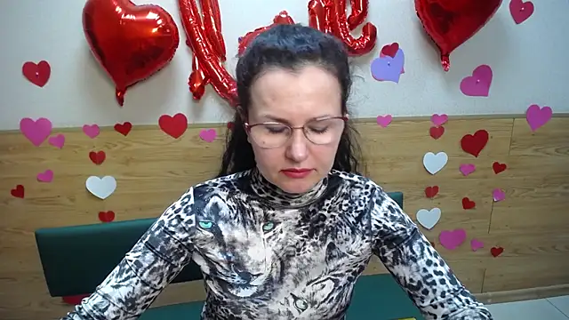 Snapshot of Miroslava_Happi chatting on 03/08/25, 09:17 Miroslava Happi online show from 03/08/25, 09:17