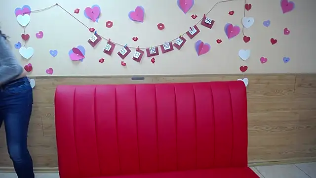 Snapshot of Miroslava_Happi chatting on 03/18/25, 06:25 Miroslava Happi online show from 03/18/25, 06:25