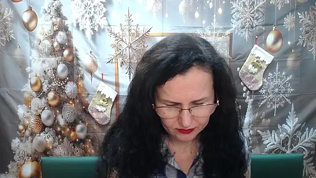 Snapshot of Miroslava_Happi chatting on 12/19/25, 07:26 Miroslava Happi online show from 12/19/25, 07:26