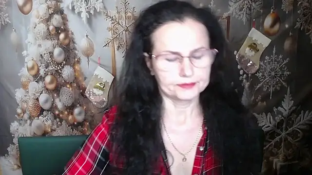 Snapshot of Miroslava_Happi chatting on 12/20/25, 06:20 Miroslava Happi online show from 12/20/25, 06:20