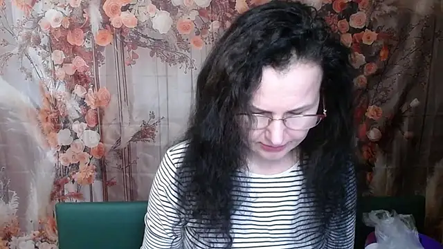 Snapshot of Miroslava_Happi chatting on 03/02/26, 06:36 Miroslava Happi online show from 03/02/26, 06:36