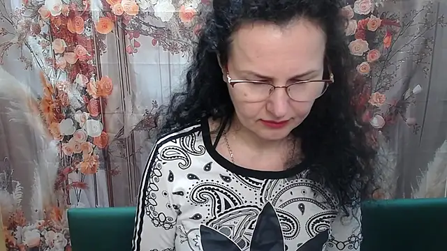 Snapshot of Miroslava_Happi chatting on 05/01/26, 05:34 Miroslava Happi online show from 05/01/26, 05:34