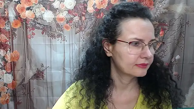Snapshot of Miroslava_Happi chatting on 05/24/26, 05:45 Miroslava Happi online show from 05/24/26, 05:45