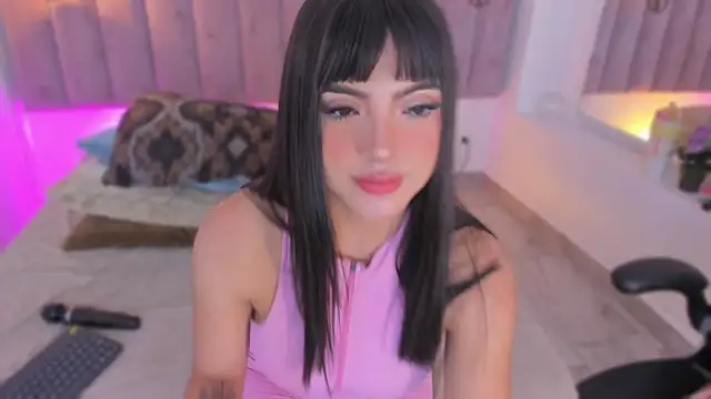 Snapshot of emmiily_z chatting on 07/16/26, 08:15 emmiily z online show from 07/16/26, 08:15
