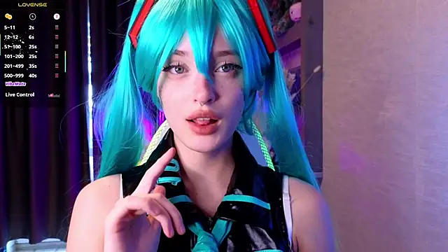 Hisoka akerley online show from 05/30/26, 03:58