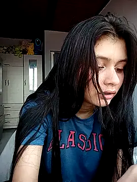 Snapshot of CHLOE_ISABELL chatting on 01/08/26, 08:55 CHLOE ISABELL online show from 01/08/26, 08:55