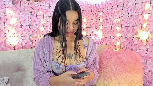 Lynda Bonnie online show from 02/20/26, 03:01