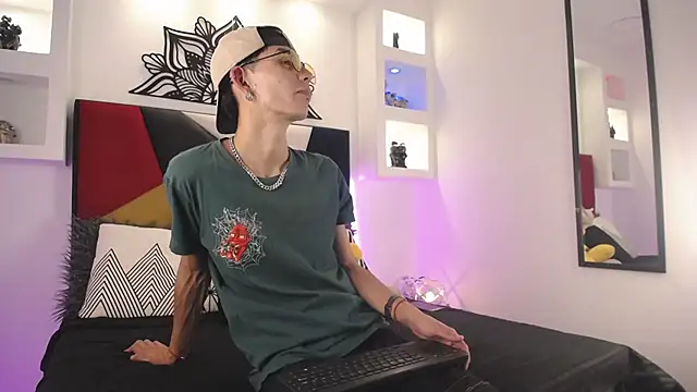 MaikyCooper online show from 03/02/25, 03:56