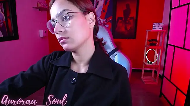 Snapshot of Auroraa_soul chatting on 10/29/25, 01:46 Auroraa soul online show from 10/29/25, 01:46