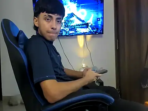 ian maik online show from 04/17/26, 08:50