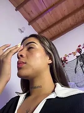 Maryybellax online show from 11/05/25, 10:32