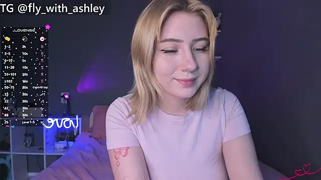 Snapshot of ashley_lovestory chatting on 10/02/25, 07:26 ashley lovestory online show from 10/02/25, 07:26