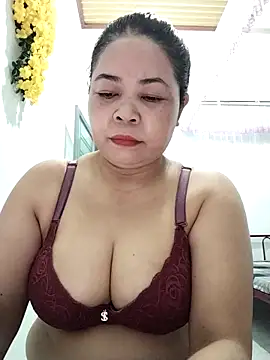 Snapshot of Baby-bigtits2024 chatting on 10/02/25, 10:06 Baby-bigtits2024 online show from 10/02/25, 10:06