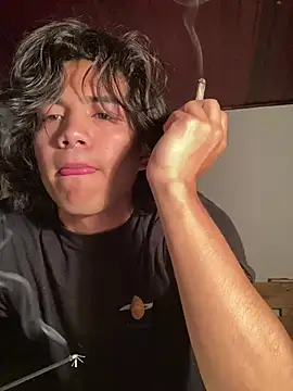 Snapshot of shadowsofgarden chatting on 02/23/25, 10:06 shadowsofgarden online show from 02/23/25, 10:06