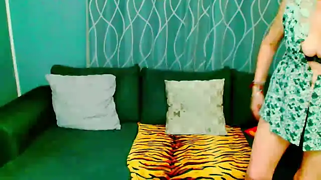 adeleadison online show from 02/11/26, 05:23