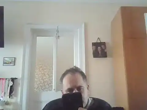 Szolga10 online show from 11/16/25, 10:54