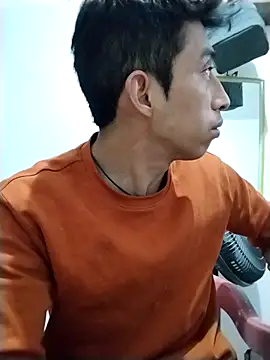 Snapshot of lolo_xxx chatting on 02/27/25, 06:18 lolo xxx online show from 02/27/25, 06:18