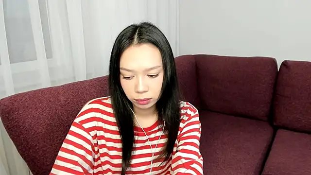 Snapshot of CherryMolly chatting on 10/14/25, 06:14 CherryMolly online show from 10/14/25, 06:14