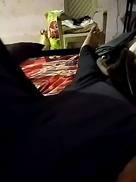 Snapshot of Vij717 chatting on 02/09/25, 05:40 Vij717 online show from 02/09/25, 05:40