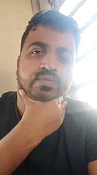 Snapshot of Vij717 chatting on 02/15/25, 06:02 Vij717 online show from 02/15/25, 06:02