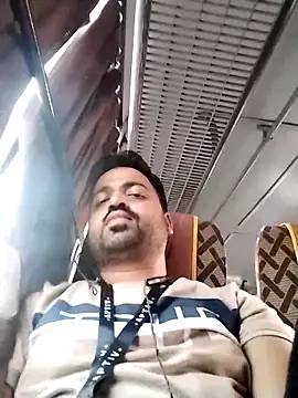 Snapshot of Vij717 chatting on 02/20/25, 12:25 Vij717 online show from 02/20/25, 12:25