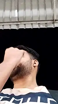 Snapshot of Vij717 chatting on 02/23/25, 09:44 Vij717 online show from 02/23/25, 09:44