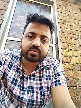 Snapshot of Vij717 chatting on 03/15/25, 10:35 Vij717 online show from 03/15/25, 10:35