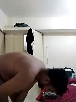 Snapshot of Vij717 chatting on 03/19/25, 01:10 Vij717 online show from 03/19/25, 01:10