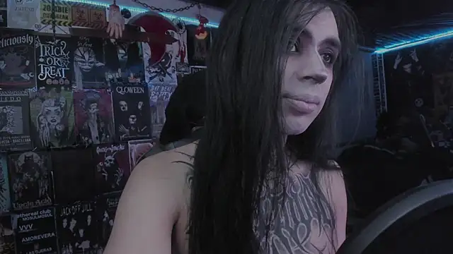 Snapshot of rotten_dreams chatting on 11/08/25, 11:47 rotten dreams online show from 11/08/25, 11:47